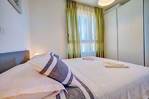 Luxury Seaside Apartment by Litto