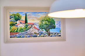 Luxury Seaside Apartment by Litto