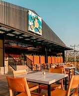 Royal Regantris Trawangan