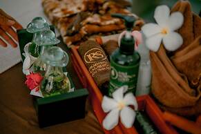 Royal Regantris Trawangan