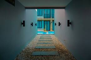 Royal Regantris Trawangan