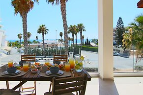 Phaedrus Living: Seaview Luxury Flat Limnaria 151