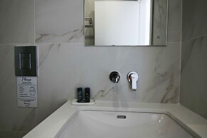 Phaedrus Living: Seaview Luxury Flat Limnaria 151