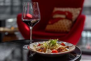 Maxima Domodedovo Hotel