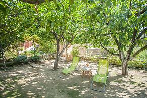House With Large Garden, Right Next to the River