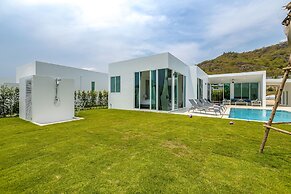 Modern 3 Bedroom Private Pool Villa KH-A1