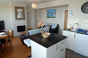 Mermaid Apartment - Sea Front Apartment With Views