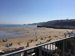 Mermaid Apartment - Sea Front Apartment With Views