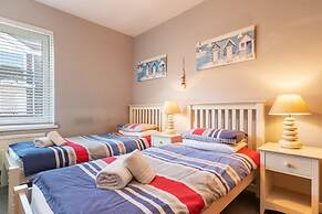 Mermaid Apartment - Sea Front Apartment With Views