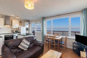 Mermaid Apartment - Sea Front Apartment With Views