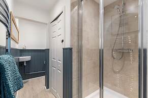 Sea View Apartment - Sea Front Apartment With Views