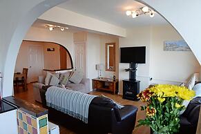 Sea View Apartment - Sea Front Apartment With Views