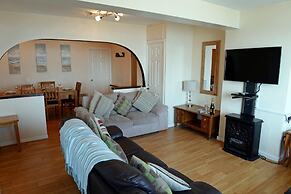 Sea View Apartment - Sea Front Apartment With Views