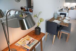 Apartment 2 Waterstone House - Luxury Sea View Apartment