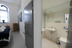 Apartment 2 Waterstone House - Luxury Sea View Apartment