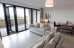 Apartment 2 Waterstone House - Luxury Sea View Apartment