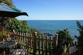 The Cottage - Sea Views Direct Access to Beach Pet Friendly