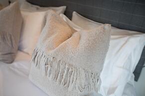 The Blacksmiths - Luxury Cottage Countryside Views Pet Friendly