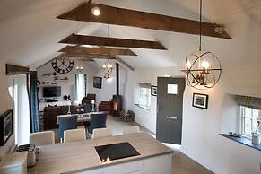 The Blacksmiths - Luxury Cottage Countryside Views Pet Friendly