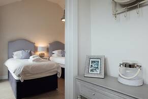 The Blacksmiths - Luxury Cottage Countryside Views Pet Friendly