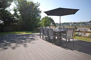 Oaktree Lodge - Luxury Cottage Hot Tub Sea Views