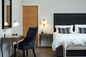 The Hawthorns - Large Luxury Cottage Hot Tub Sea Views