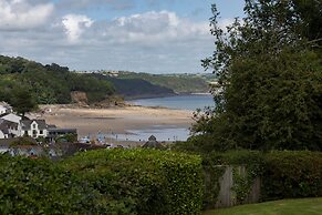 The Hawthorns - Large Luxury Cottage Hot Tub Sea Views