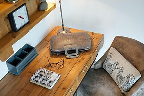 The Hawthorns - Large Luxury Cottage Hot Tub Sea Views