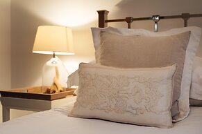 The Hawthorns - Large Luxury Cottage Hot Tub Sea Views