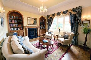 The Priory - Country Manor House Log Burner Sea Views Pet Friendly
