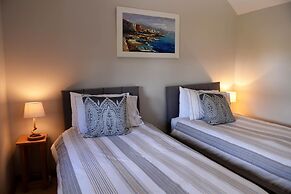 Priory Cottage - Luxury Cottage Near to Beach
