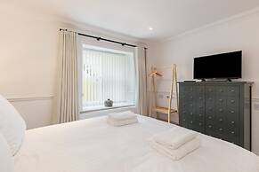 2 South Beach Court - Beach Front Apartment