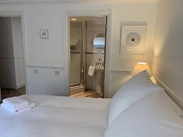 2 South Beach Court - Beach Front Apartment