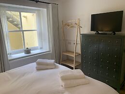 2 South Beach Court - Beach Front Apartment