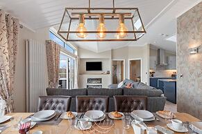 Valley View Lodge - Luxury Lodge Hot Tub Close to Beach