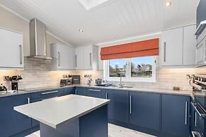 Valley View Lodge - Luxury Lodge Hot Tub Close to Beach