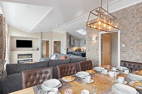 Valley View Lodge - Luxury Lodge Hot Tub Close to Beach