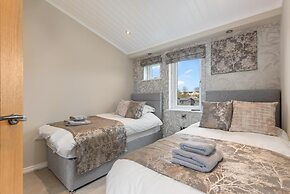 Valley View Lodge - Luxury Lodge Hot Tub Close to Beach