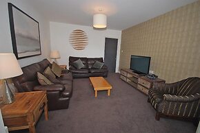 Amber Cottage - Luxury Cottage Hot Tub Sea Views and Log Burner