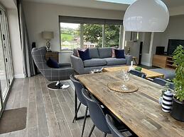 Amber Cottage - Luxury Cottage Hot Tub Sea Views and Log Burner