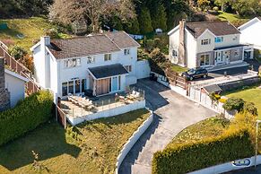 Am Byth - Luxury Cottage Sea Views
