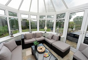 Swallow Dale - Large Pet Friendly Cottage