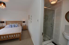 Swallow Dale - Large Pet Friendly Cottage