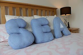 Swallow Dale - Large Pet Friendly Cottage