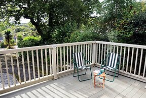 Valley Retreat - Peaceful Location Walk to Beach Parking