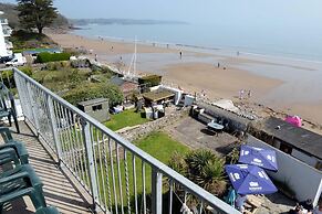 Sea Urchins Apartment - Sea Front Apartment With Views Pet Friendly