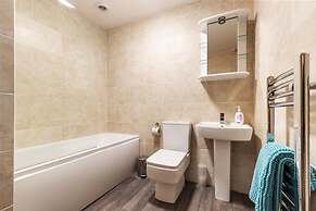 Sea Urchins Apartment - Sea Front Apartment With Views Pet Friendly