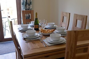 Coppins Park - Dog Friendly Peaceful Location