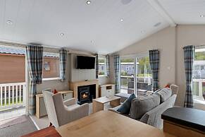 St Mary s View - Luxury Lodge Short Walk to Beach Parking