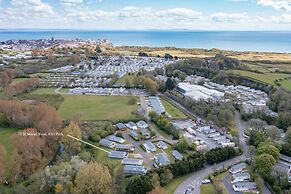 St Mary s View - Luxury Lodge Short Walk to Beach Parking